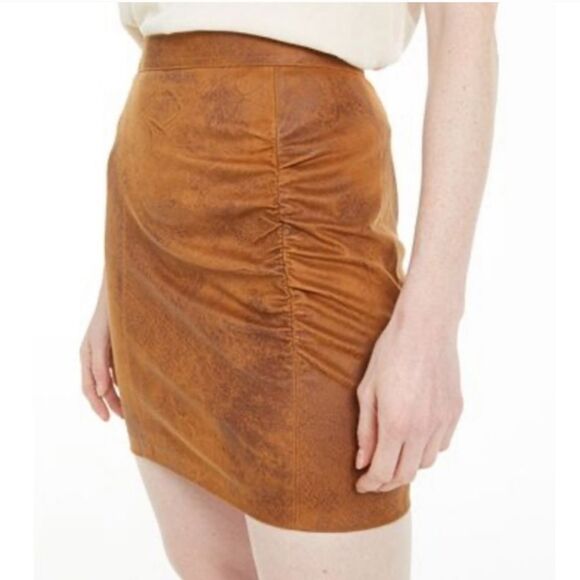 Free People NWT Rumi Ruched‎ Mini Skirt Camel Brown Faux Suede Small - Picture 2 of 9